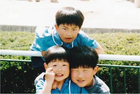 控えめな幼少時代